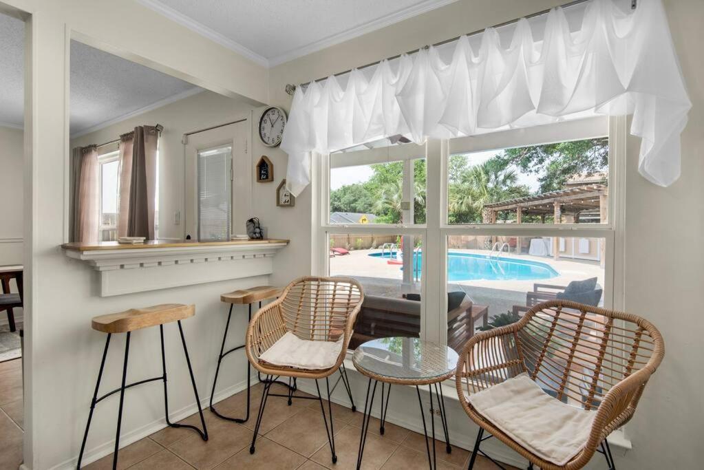 Private Oasis, Pool, Downtown Pns & Beach 3Br-2,5Bt Pensacola Bagian luar foto